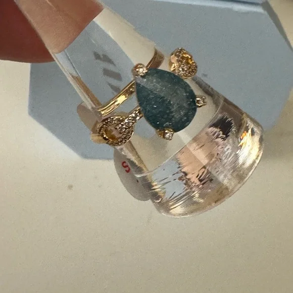 ✨ Eternal Balance Ring – London Blue Sapphire Ice Crystal ✨ - Picture 4 of 11